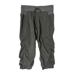 Ivivva Size 10 Live to Move Crop Pants, Grey, EUC